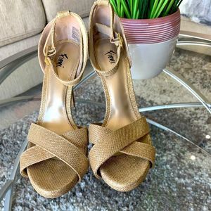 Fioni gold glitter heels. Adjustable straps. Size 7. Disco, retro style. Fun!